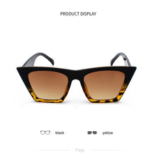 Carica l&#39;immagine nel visualizzatore di Gallery, New Woman Men Occhiali da sole Cat Eye con montatura grande Occhiali quadrati personalizzati Occhi di gatto colorati Occhiali alla moda Occhiali retrò versatili UV400 