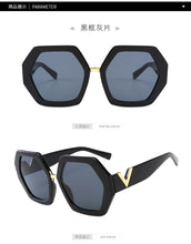 Load image into Gallery viewer, Luxury Square Sunglasses Ladies Fashion Glasses Classic Brand Designer Retro Sun Glasses Women Sexy Eyewear Unisex Shades