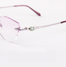Load image into Gallery viewer, β Titanium Myopia Sunglasses Ladies Rimless Diamond Butterfly Frame Flat Lens Progressive With Prescription Diopter Astigmatism