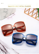 Load image into Gallery viewer, New Fashion Oversized Women Sunglasses Brand Designer Plastic Female Big Frame Gradient Sun Glasses UV400 gafas de sol mujer