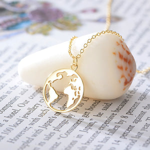 Collana con mappa del mondo Ciondolo con mappa in oro Girocollo con mappa del mondo Girocollo con stella Crescent Moon Collane per donna Gioielli Boho multistrato 