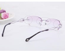 Carica l'immagine nel visualizzatore di Gallery, Nuovi occhiali da vista da donna con specchio senza montatura anti-blu in lega di titanio, moda, strass, lenti a colori progressive, lenti ottiche 