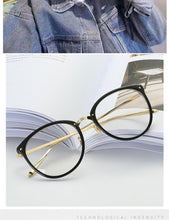 Load image into Gallery viewer, Eye Glasses Frame For Women Round Glasses Frame Women/Men Vintage Classic Computer Eyeglasses Frame for Women/Men