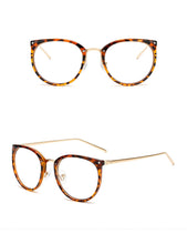 Load image into Gallery viewer, Eye Glasses Frame For Women Round Glasses Frame Women/Men Vintage Classic Computer Eyeglasses Frame for Women/Men