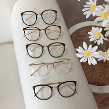 Load image into Gallery viewer, 2022 New Optical Glasses Frame Women Men Retro Round Oversized Eyeglasses Frames Fashion Metal Spectacles Clear Lenses Glasses