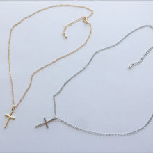 Carica l&#39;immagine nel visualizzatore di Gallery, Collana a catena croce semplice moda per donne uomini signore di lusso gioielli in oro collane con ciondolo crocifisso ornamento cristiano regali 