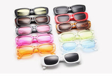 Carica l'immagine nel visualizzatore di Gallery, Occhiali da sole oversize di lusso da donna Occhiali da sole retrò da donna Occhiali firmati di marca per donna Specchio Oculos De Sol Feminino 