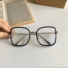 Load image into Gallery viewer, Anti-blue Eyeglasses Women Vintage Metal Square Glasses Frame Female Optical Transparent Spectacles Oculos De Grau