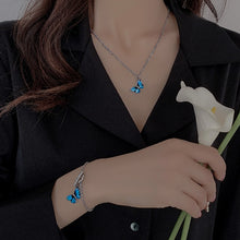 Carica l'immagine nel visualizzatore di Gallery, Korean Blue Gradient Butterfly Necklace for Women Girls Silver Color Rainbow Butterflies Pendant Choker Necklaces Jewelry Gift
