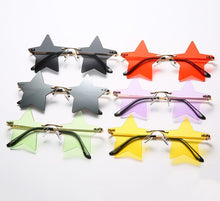 Carica l&#39;immagine nel visualizzatore di Gallery, Vintage Unique Star Shape Mirror Rimless Sunglasses Women Fashion Clear Ocean Lens Eyewear Men Trending Sun Glasses Shades