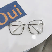 Load image into Gallery viewer, Anti-blue Eyeglasses Women Vintage Metal Square Glasses Frame Female Optical Transparent Spectacles Oculos De Grau