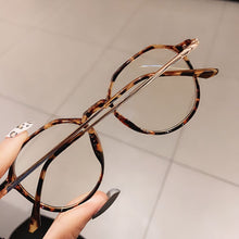 Load image into Gallery viewer, Vintage Art Metal Flat Mirror Eyeglasses Female Small Face Anti-blue Light Plain Polygonal Transparent Glasses Frame