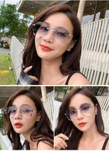 Load image into Gallery viewer, Oulylan Rimless Sunglasses Women Luxury Trimming Gradient Shades Sun Glasses Ladies Vintage Framless Eyewear UV400