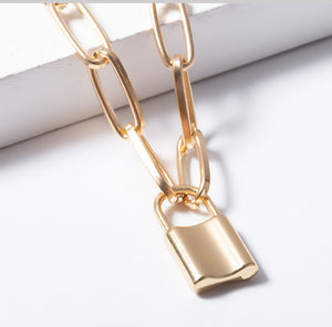 Punk Simple Padlock Pendant Necklace Hip Hop Lock Necklaces for Women Gold/Silver Color Chunky Necklace Chain on the Neck