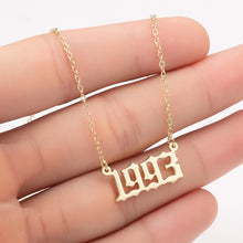 Carica l&#39;immagine nel visualizzatore di Gallery, Personalize Year Number Necklaces for Women Custom Year 1980 1989 2000 Birthday Gift from 1980 to 2019