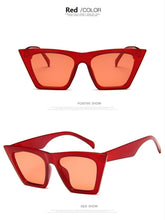 Carica l&#39;immagine nel visualizzatore di Gallery, New Woman Men Occhiali da sole Cat Eye con montatura grande Occhiali quadrati personalizzati Occhi di gatto colorati Occhiali alla moda Occhiali retrò versatili UV400 