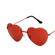 Carica l'immagine nel visualizzatore di Gallery, Heart Shaped Sunglasses metal Women Brand Designer Fashion  LOVE Clear Ocean Lenses Sun Glasses Oculos UV400