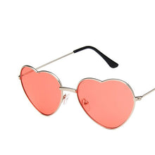 Carica l'immagine nel visualizzatore di Gallery, Heart Shaped Sunglasses metal Women Brand Designer Fashion  LOVE Clear Ocean Lenses Sun Glasses Oculos UV400