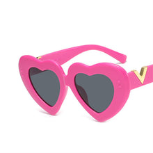 Load image into Gallery viewer, Heart Sun Glasses Women Brand Designer Steampunk Sunglasses Men Vintage Irregular Goggle Shades Eyewear UV400 Gafas De Sol