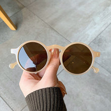 Load image into Gallery viewer, Oulylan Retro Round Sunglasses Women Men Classic Brand Leopard Green Sun Glasses Shades Ladies UV400 Sunglass Oval Eyewear