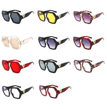 Load image into Gallery viewer, Luxury Square Sunglasses Ladies Fashion Glasses Classic Brand Designer Retro Sun Glasses Women Sexy Eyewear Unisex Shades