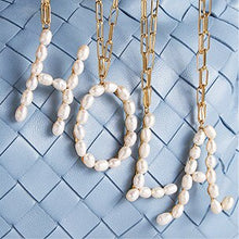 Carica l&#39;immagine nel visualizzatore di Gallery, ZFYIN 2020 New Trendy Jewelry Fresh Water Pearl Alphabet Letters Initials  Pendant Necklaces for Women