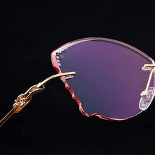 Load image into Gallery viewer, Gmei Optical Alloy Women Golden Rimless Glasses Frame Z2872 With Cat Style Diamond Trimming Cut Gradient Pink Tinted Plano Lens