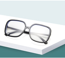 Load image into Gallery viewer, Vintage Oversized Square Glasses Frame Women 2022 New Retro Big Eyeglasses Female Clear Lens Optical Spectacles Transparent