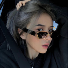 Carica l'immagine nel visualizzatore di Gallery, Retro Small Rectangle Ladies Sunglasses Brand Designer Men's Punk Sunglasses Fashion European and American Glasses UV400