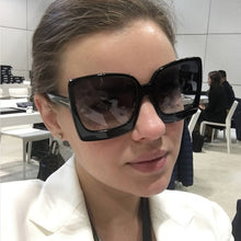 Load image into Gallery viewer, New Fashion Oversized Women Sunglasses Brand Designer Plastic Female Big Frame Gradient Sun Glasses UV400 gafas de sol mujer