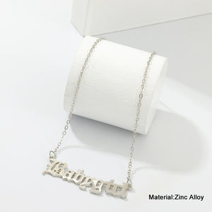 High Quality 2020 New Fashion Jewelry Gold Babygirl Letter Necklace Name Pendants Lovely Gift for the Mom