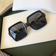 Load image into Gallery viewer, High Quality Brand Design Women Sunglasses Luxury Glasses Lady Square Sunglass Woman 2022 Gradient Pink Blue Lens Men Eyeglasses