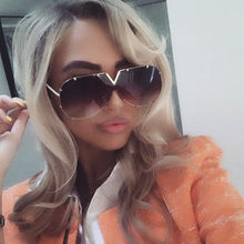 Load image into Gallery viewer, High Quality Italy Brand Designer Pilot Sunglasses Women Men Trendy Mirror Oversized Sun Glasses For Female Driving Eyewear 2022