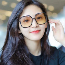 Load image into Gallery viewer, Brand Design SoStellairel Big Square Sunglasses Women Drive Travel UV400 Glasses with Original Package