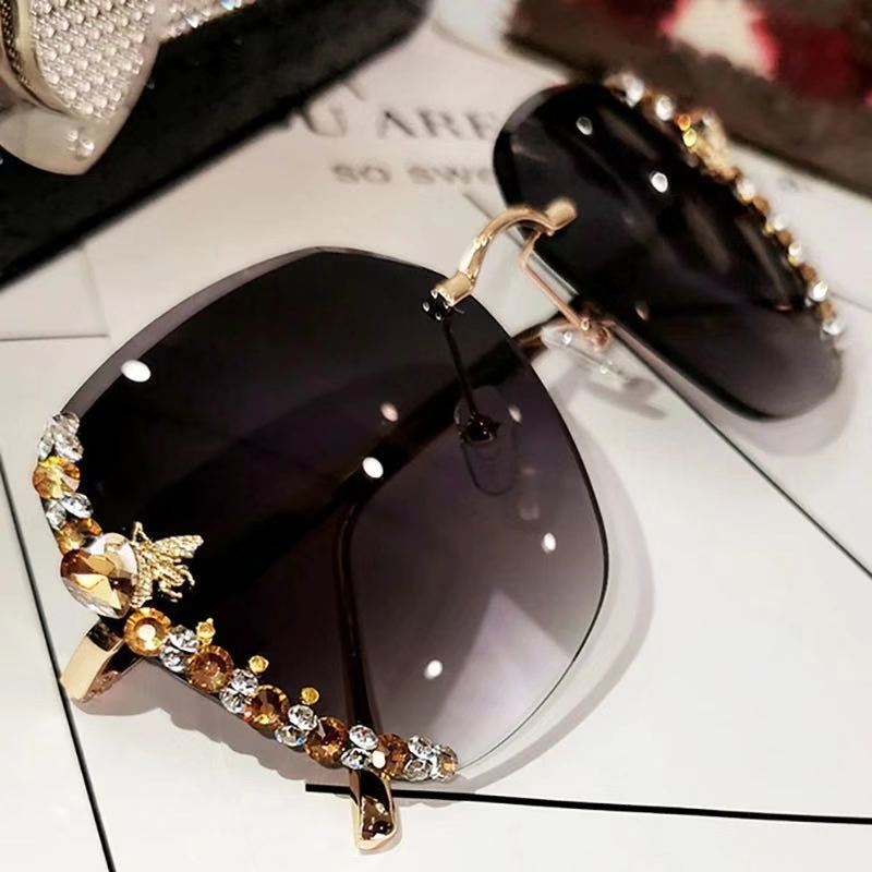 Vintage Bee Sunglasses Women Rhinestone Gradient Sun Glasses Rimless Retro Eyeglasses Gafas De Sol Mujer