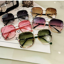 Load image into Gallery viewer, Vintage Polarized Sunglasses Women  Rhinestone Rimless Sun Glasses Square Gradient Eyeglasses lentes de sol
