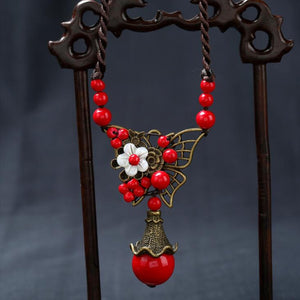 Hollow Butterfly Shape Shell Flower Red Beads Clavicles Necklaces Carver Vintage Alloy Rope Necklaces For Women Charm Jewelry