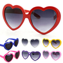 Carica l'immagine nel visualizzatore di Gallery, Love  Trendy Sun Glasses Lolita Heart Shape