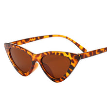 Load image into Gallery viewer, Classic Ladies Small Triangle Sunglasses Retro Sunglasses Small Frame Sexy Sunglasses