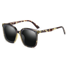 Load image into Gallery viewer, Anti Glare UV400 Square Polarized Sunglasses Man Woman