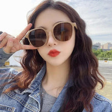 Load image into Gallery viewer, Selling Candy Color Simple Sunglasses Sweet and Versatile Ladies Sunglasses Personality Trend Round Frame Sunglasses