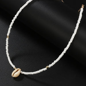 Bohemian Green Rhinestone Shell Choker Pendant Necklace for Women Charming Bead Jewelry Beach Outfits Collares 6947