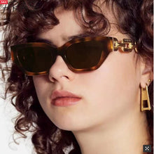 Load image into Gallery viewer, INS Vintage Cat Eye Sunglasses Women 2023 Trend Small Metal Chain Sunglasses Elegant Eyeglasses Black Shades