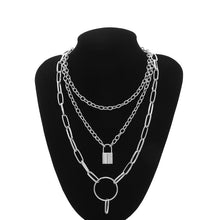 Carica l'immagine nel visualizzatore di Gallery, Punk Multi Layer Curb Cuban Chunky Thick Portrait Choker Necklace Women Vintage Carved Coin Pendant Necklace Jewelry