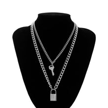 Carica l&#39;immagine nel visualizzatore di Gallery, Multi Layer Lover Lock Pendant Choker Necklace Steampunk Padlock Heart Chain Necklace Collier Best Couple Jewelry Gift