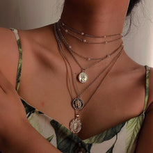 Carica l&#39;immagine nel visualizzatore di Gallery, Punk Miami Cuban Choker Necklace Colar Hip Hop Big Thick Chunky Chain Fashion Queen Coin Pendant Necklace Women Jewelry