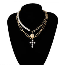 Carica l&#39;immagine nel visualizzatore di Gallery, Punk Miami Cuban Choker Necklace Colar Hip Hop Big Thick Chunky Chain Fashion Queen Coin Pendant Necklace Women Jewelry