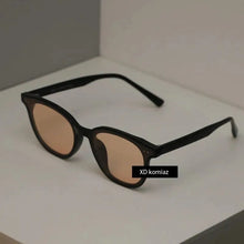 Load image into Gallery viewer, Ins Black Yellow Square style Vintage Sunglasses Woman Retro Rivet Small Frame Male Sun Glasses Brand Designer Oculos