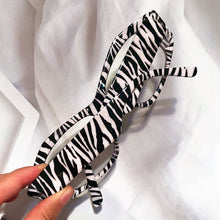 Load image into Gallery viewer, Irregular Anti-blue Light Zebra Print Eyeglasses For Women Vintage Unique Cat Eye Computer Glasses Frame Female Elegant Shades