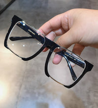 Carica l&#39;immagine nel visualizzatore di Gallery, JIANDAN Mens And Females Black Frame Thick Frame Retro Plate Big Face Widened Myopic Frame Blue Light Protection